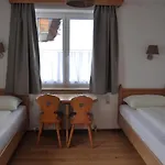 古特恩哈根假日酒店 公寓式酒店 Rossleithen