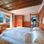 古特恩哈根假日酒店