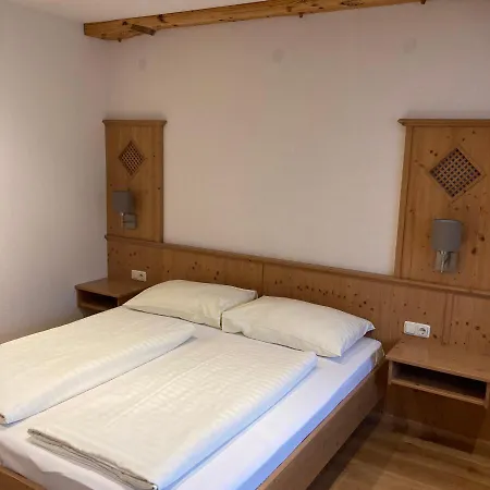 Gut Enghagen 3* Rossleithen