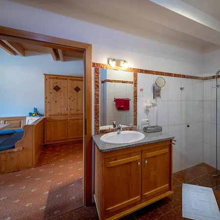 Aparthotel Gut Enghagen 3*