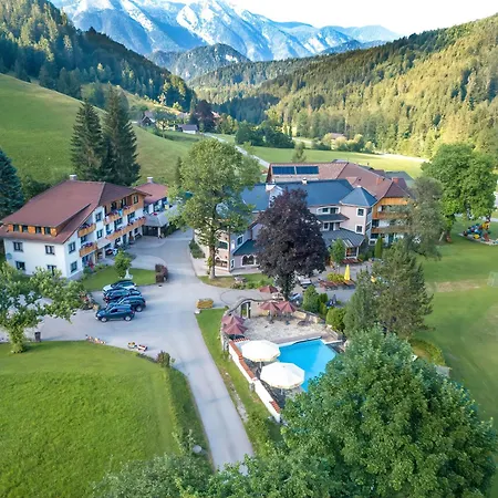 Aparthotel Gut Enghagen Rossleithen